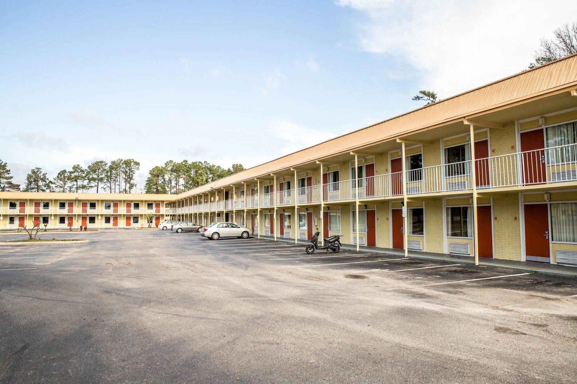 Rodeway Inn & Suites Wilmington North Exteriér fotografie